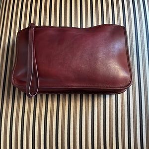 VINTAGE COACH BASIC BAG ZIPPERED CLUTCH 9455 BURGUNDY GLUE IN REG NEW YORK CITY